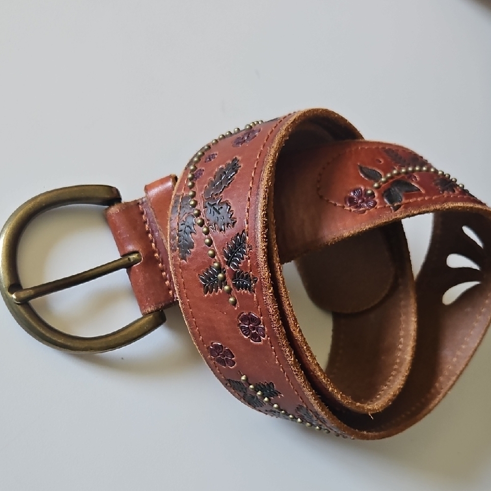 Express Tan Leather Belt with Floral Embroidery - Picture 8 of 13